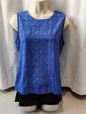 Sleeveless Chevron-Print Blue Tank Top